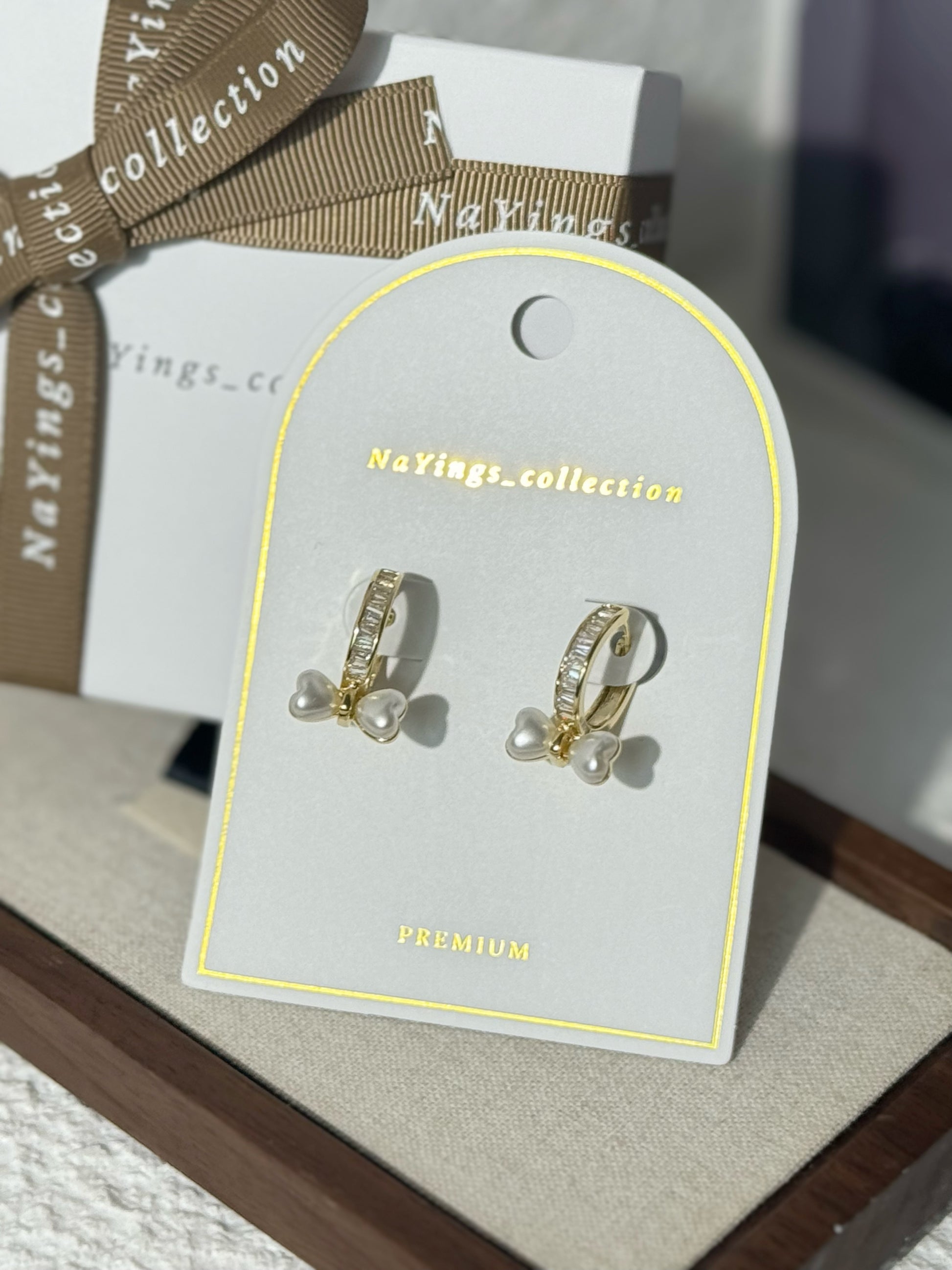 Ribbon Pearl Hoops in Gold